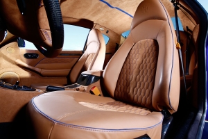 Auch ins Maserati-Interieur lässt der Veredeler aus dem Zollernalbkreis auf Wunsch Farbe einziehen