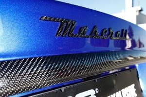 Brand emblems and other parts on your Maserati 4200 can be finished with carbon fiber