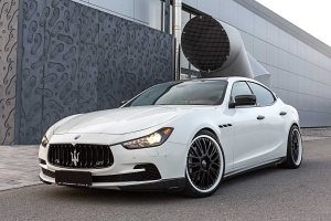 Tuning parts such as side skirts give the Maserati Ghibli that certain something