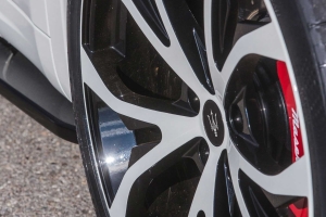 Exclusive 22-inch alloy wheels for the Maserati Levante